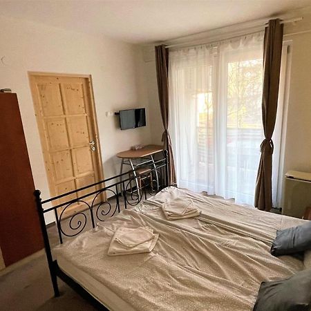 Evi Apartman เอ็กเกอร์ ภายนอก รูปภาพ