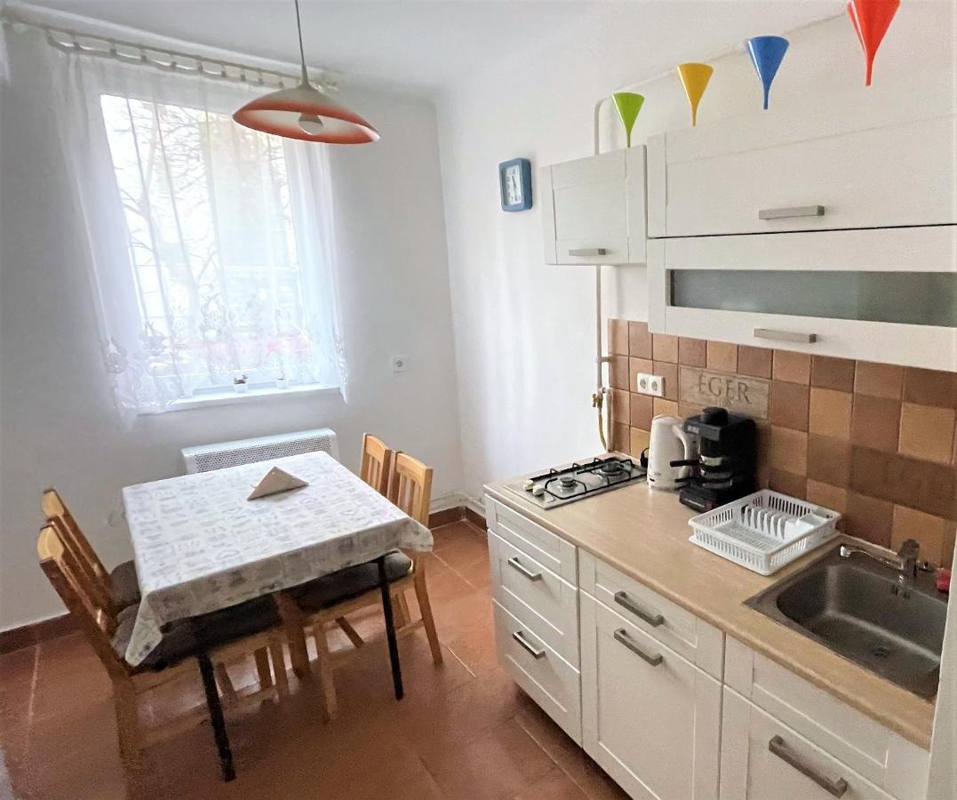 Evi Apartman เอ็กเกอร์ ภายนอก รูปภาพ